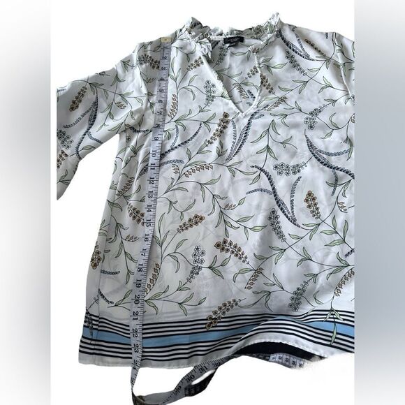 Ann Taylor Floral Tiered sleeve Flowy Blouse Size XS - Picture 13 of 14